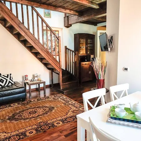 Colosseum 4 Double Bedrooms *